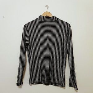 Muji Long Sleeve Striped Turtle Neck Gray/Navy M